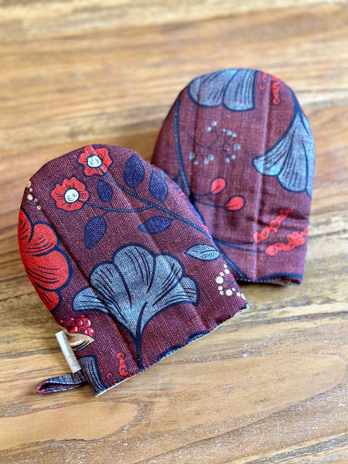 Oven Glove Small with Double Wool Filling, Cotton, Printed | Red Drama