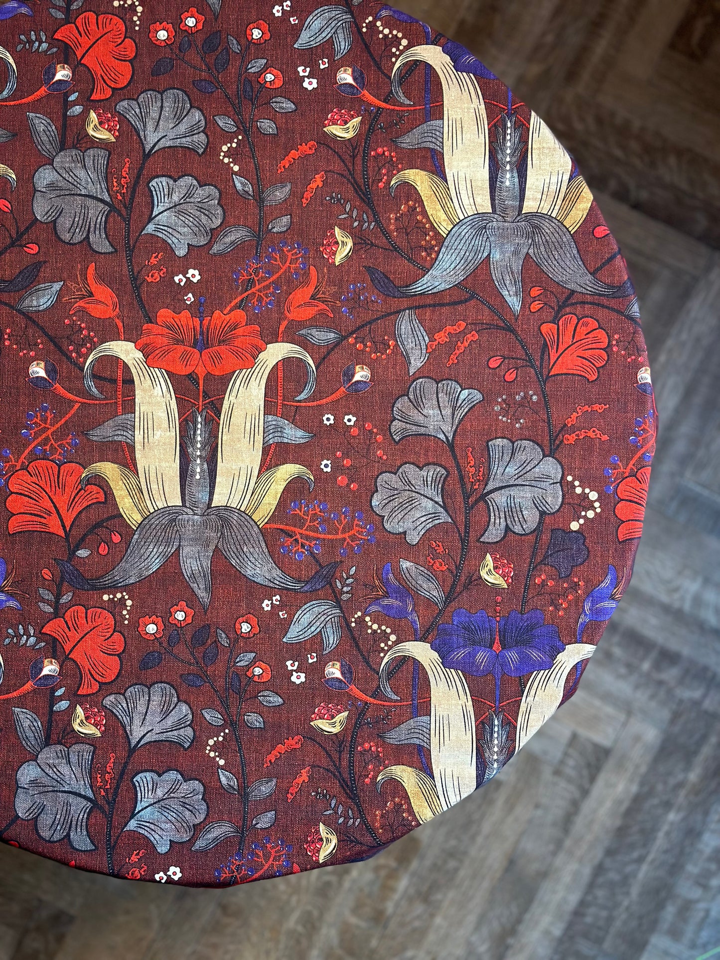 Round Tablecloth, linen-cotton mix, printed | Red drama