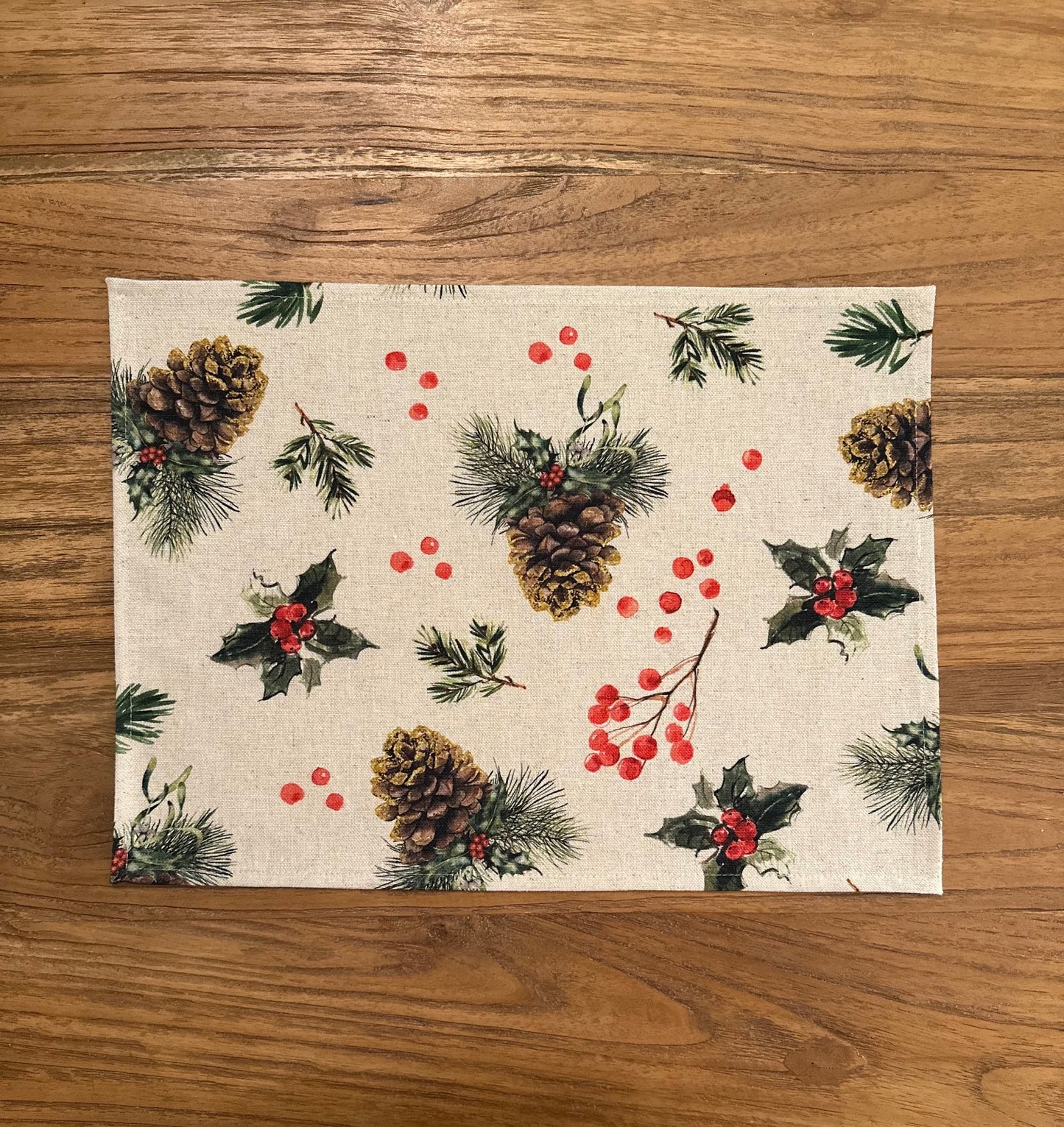 Light Christmas motive Placement, Cottom-Linen mix | Golden Pine