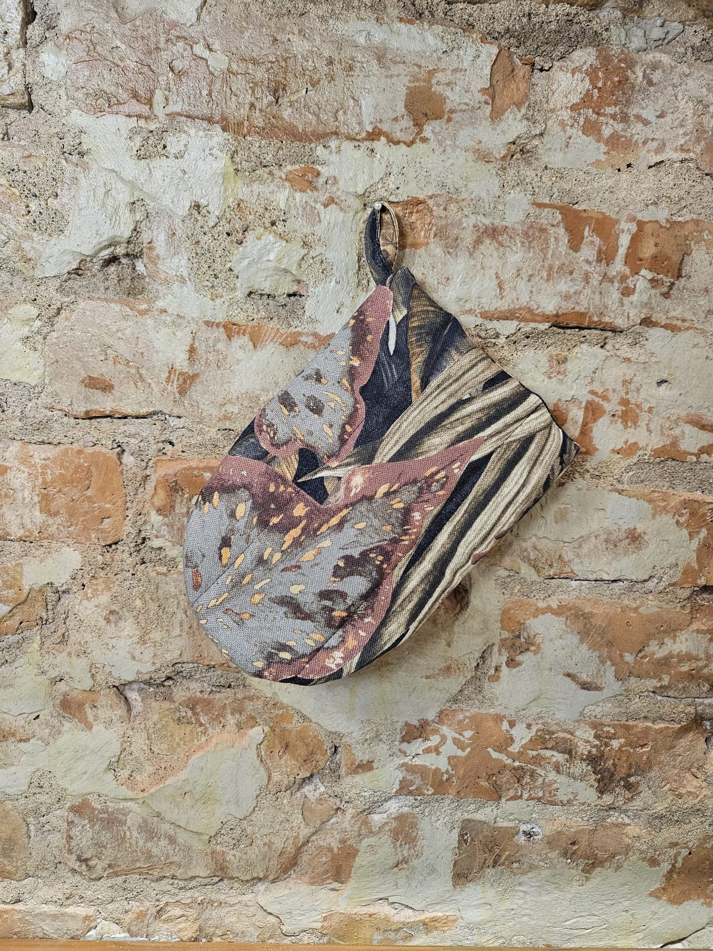 Handcrafted Kitchen Oven Mitt | Night Jungle