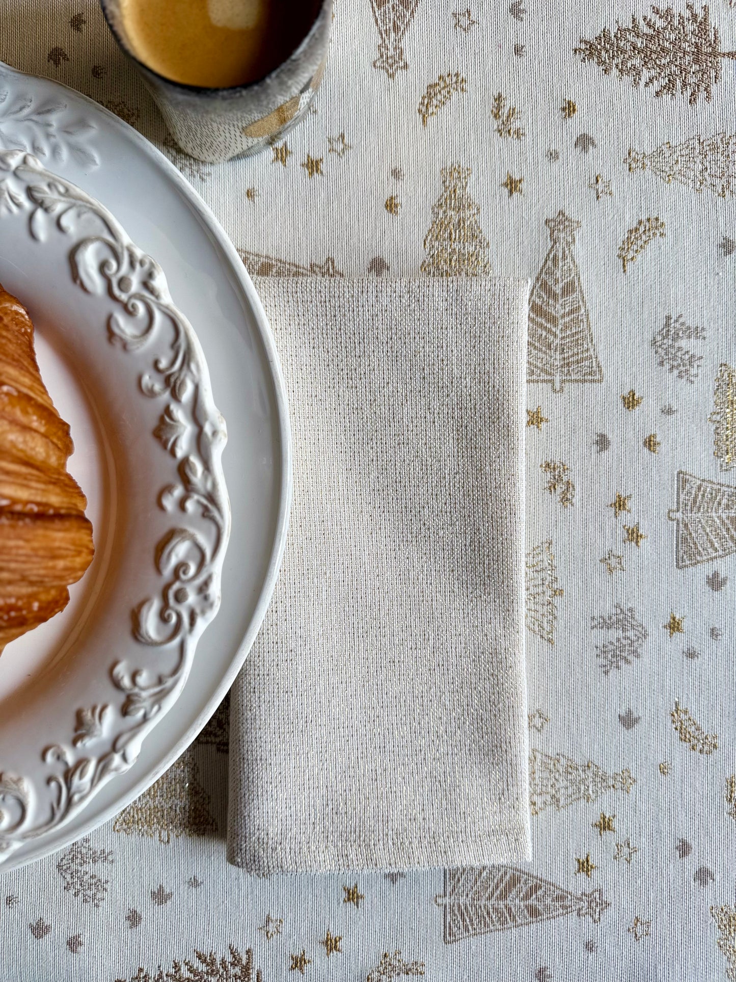 Winter rectangular Tablecloth, Festive Motive, Christmas Motive | Golden Forest