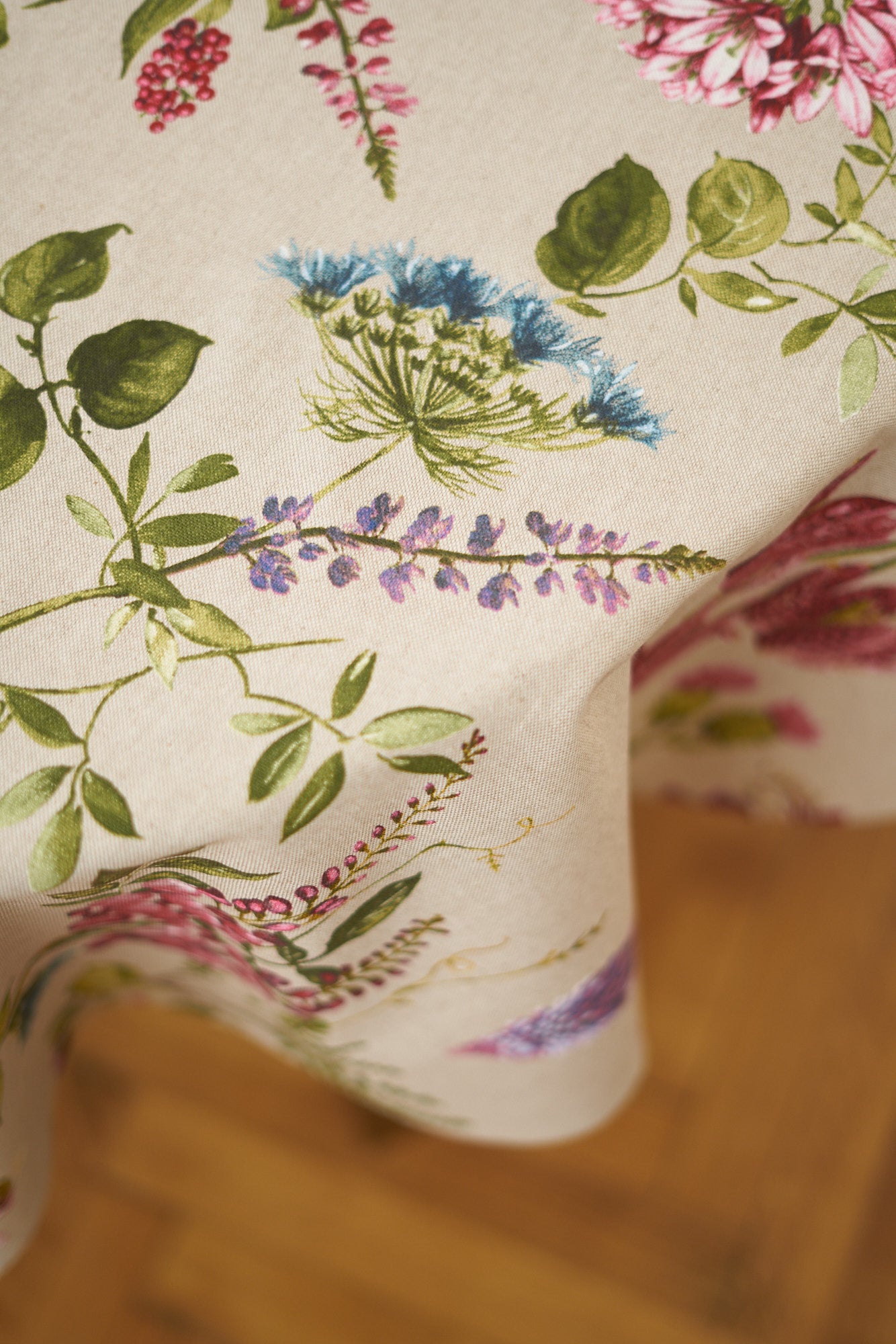 Round Floral Tablecloth, Poly-Cotton Mix, Printed | Botanico