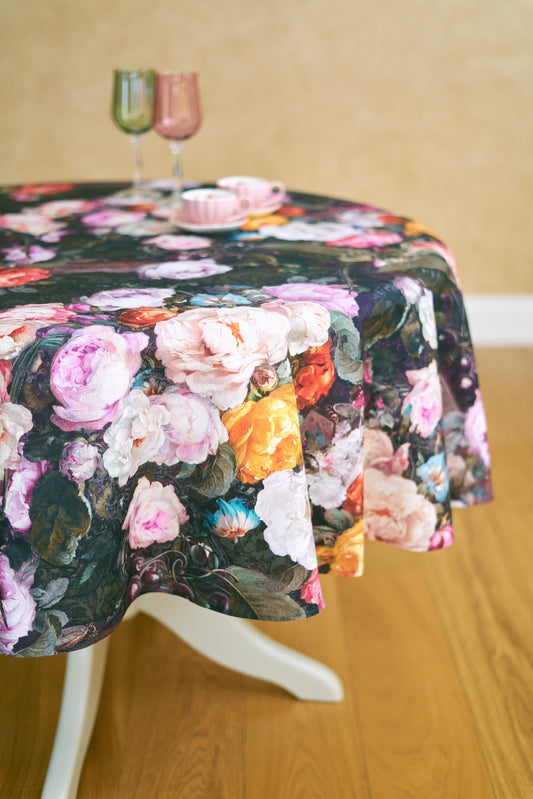 Round Tablecloth, Dark Floral 100% Cotton, Printed | Francine Black