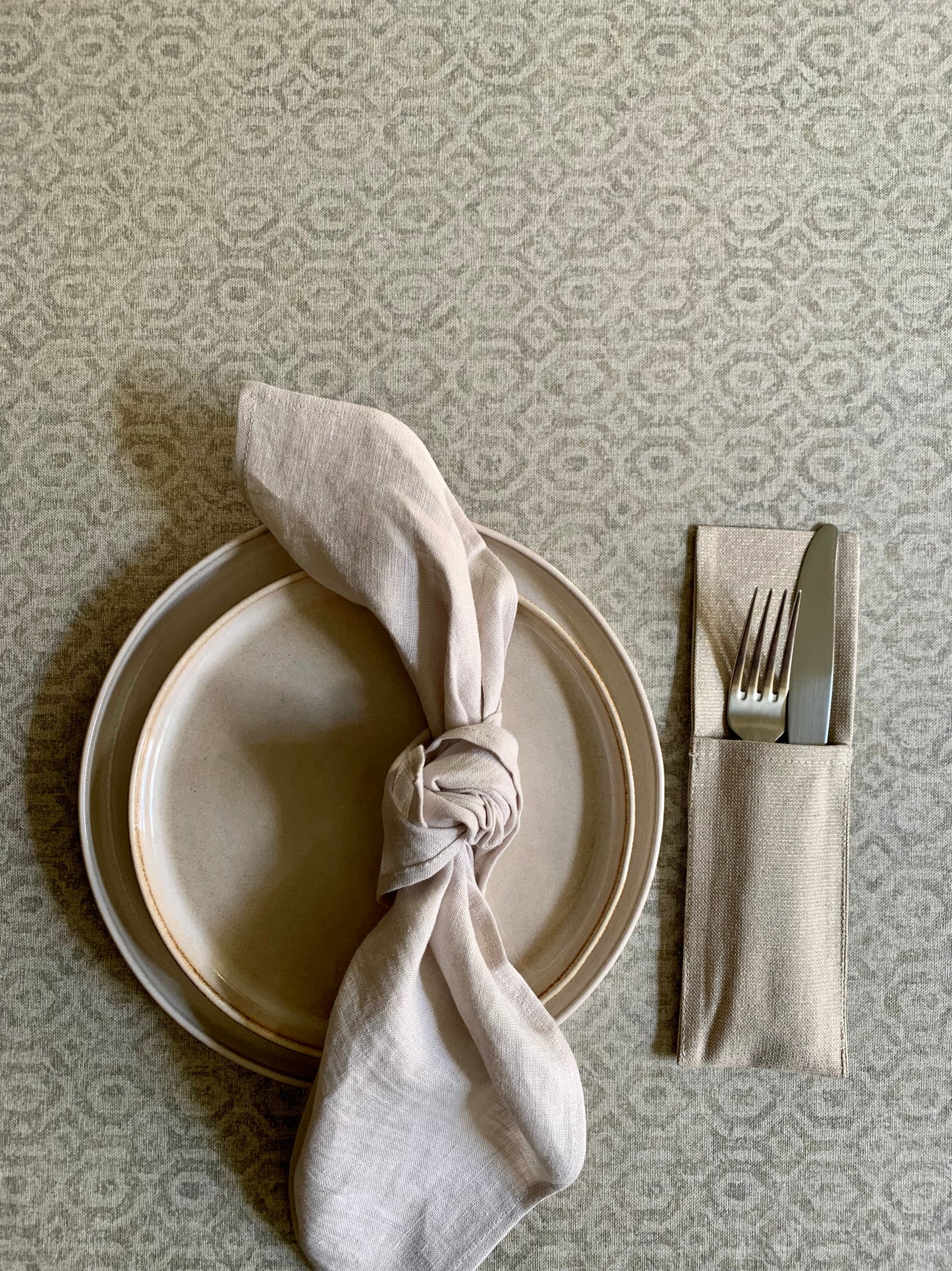 Round Tablecloth, 100% Organic Cotton, Printed | Helga