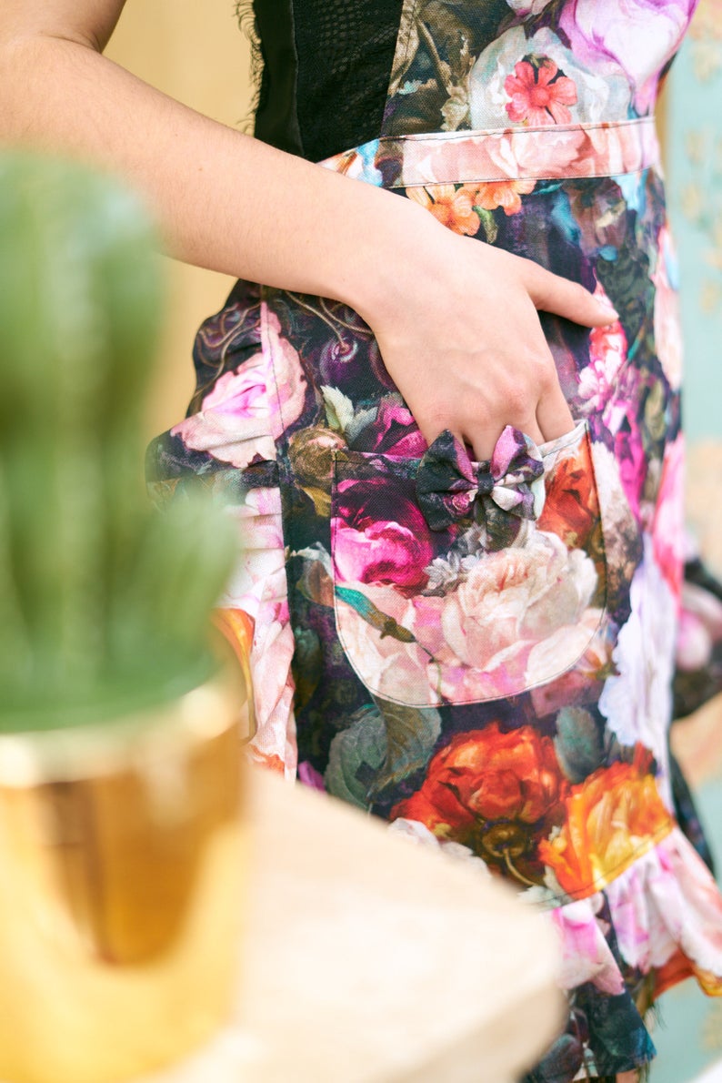 Ladies' Apron with Frills,100% Cotton, Printed | Francine Black