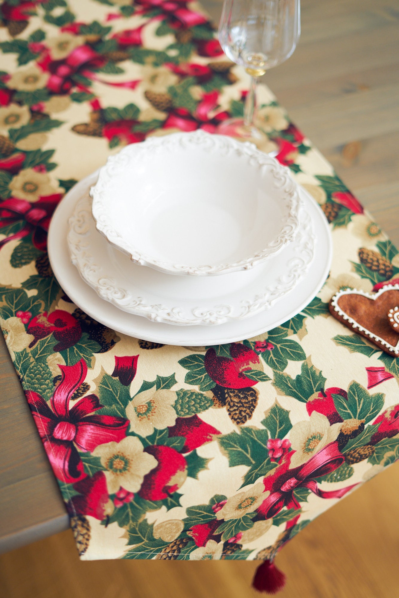 Winter Table runner with Tassels | Beige Christmas flowers