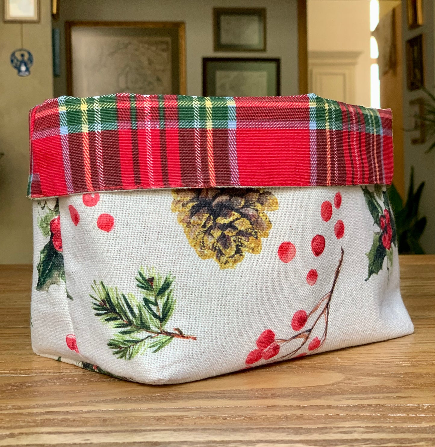 Christmas Bread cloth, Fabric Basket, Linen-Cotton Mix, Printed | Golden Pine