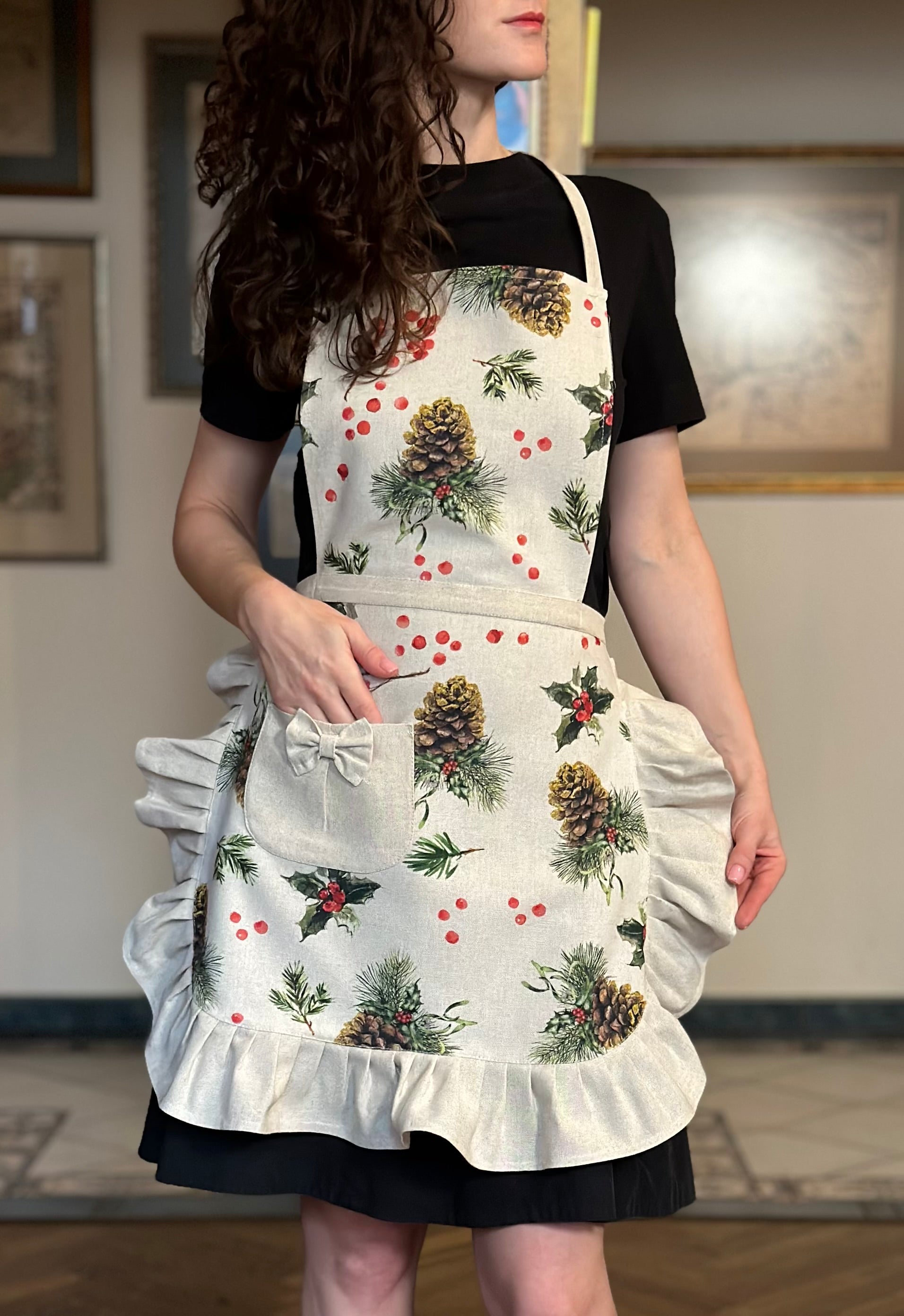 Christmas Apron for Woman with Frill and Pocket