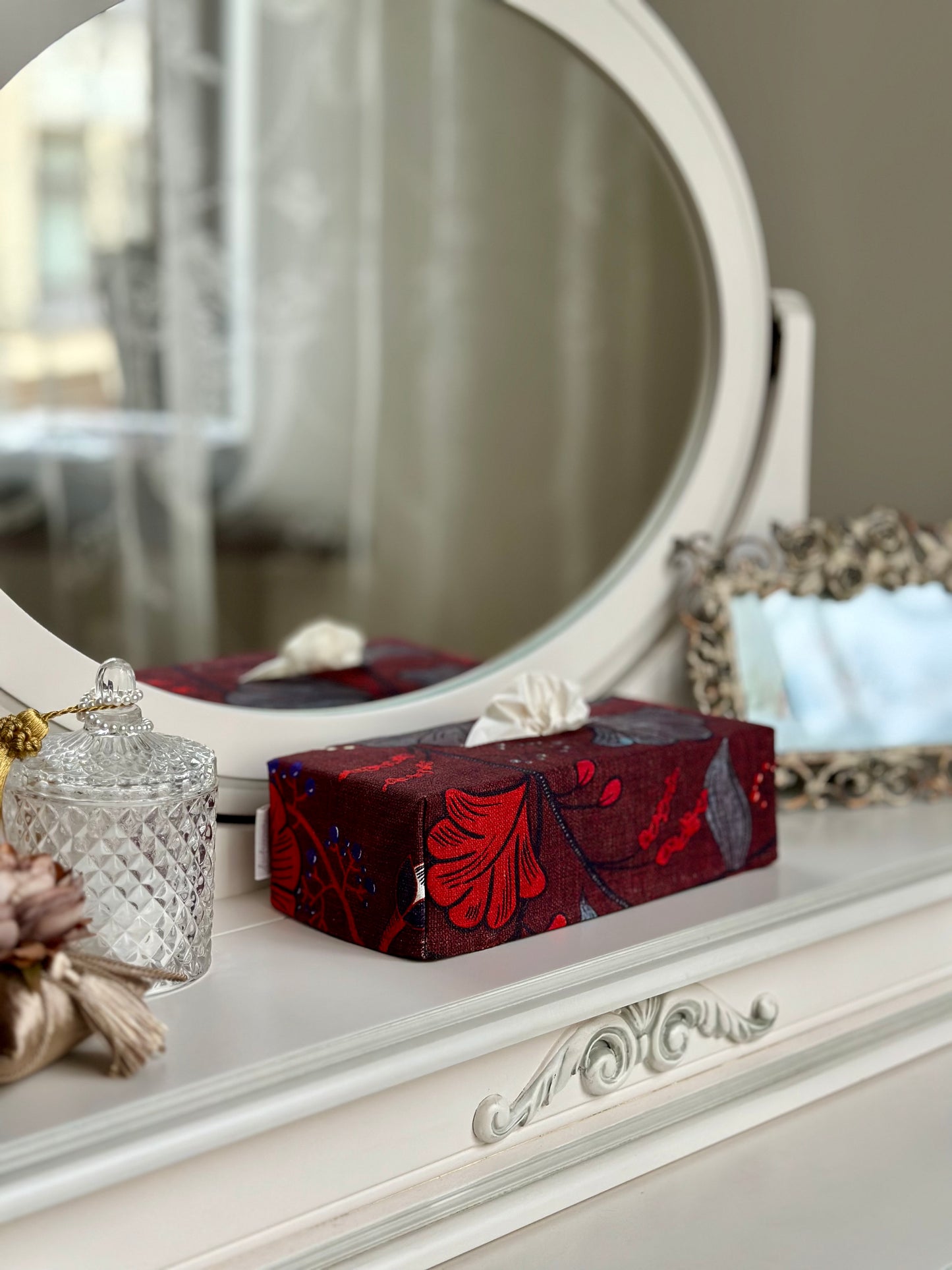 Tissue Box Cover | Red Drama