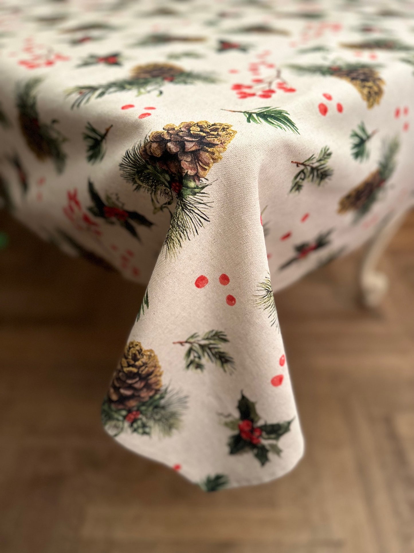 Rectangular Tablecloth, Festive Motive, Christmas Motive | Golden Pine
