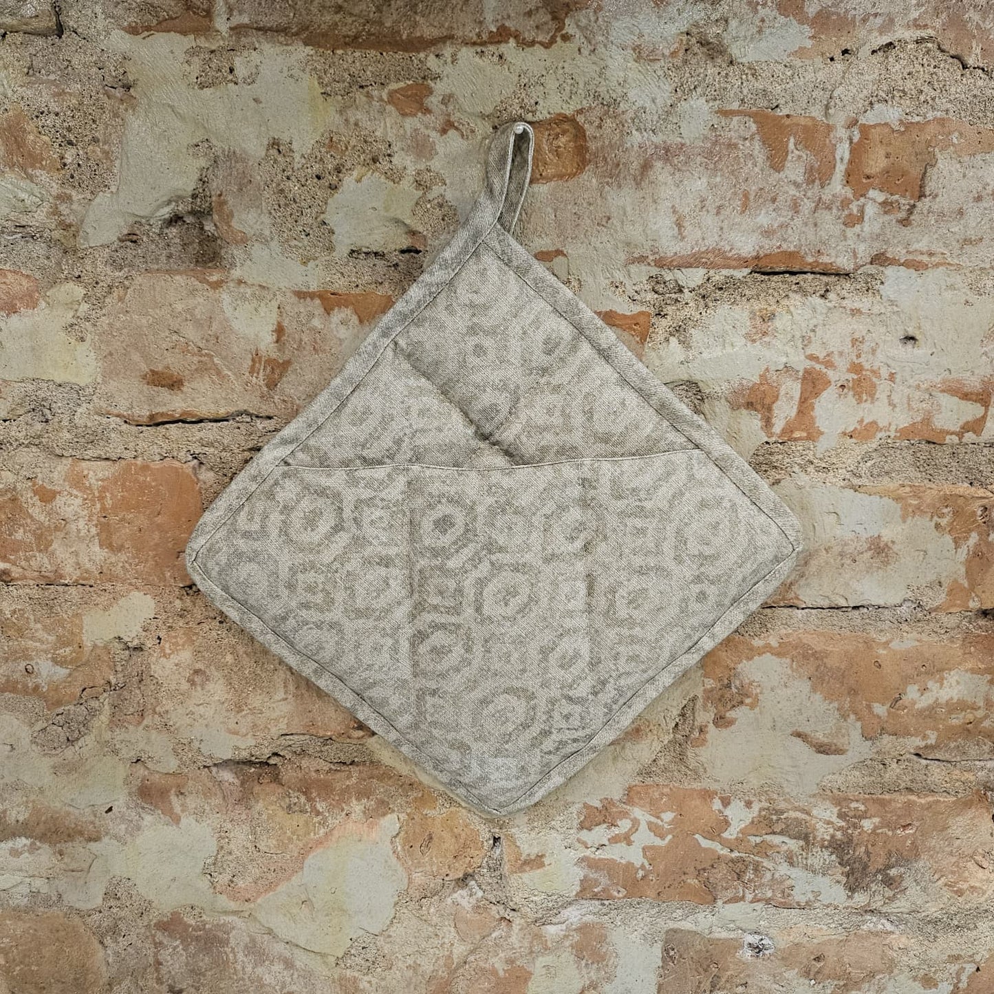 Handcrafted Pot Holder with Pocket | Helga