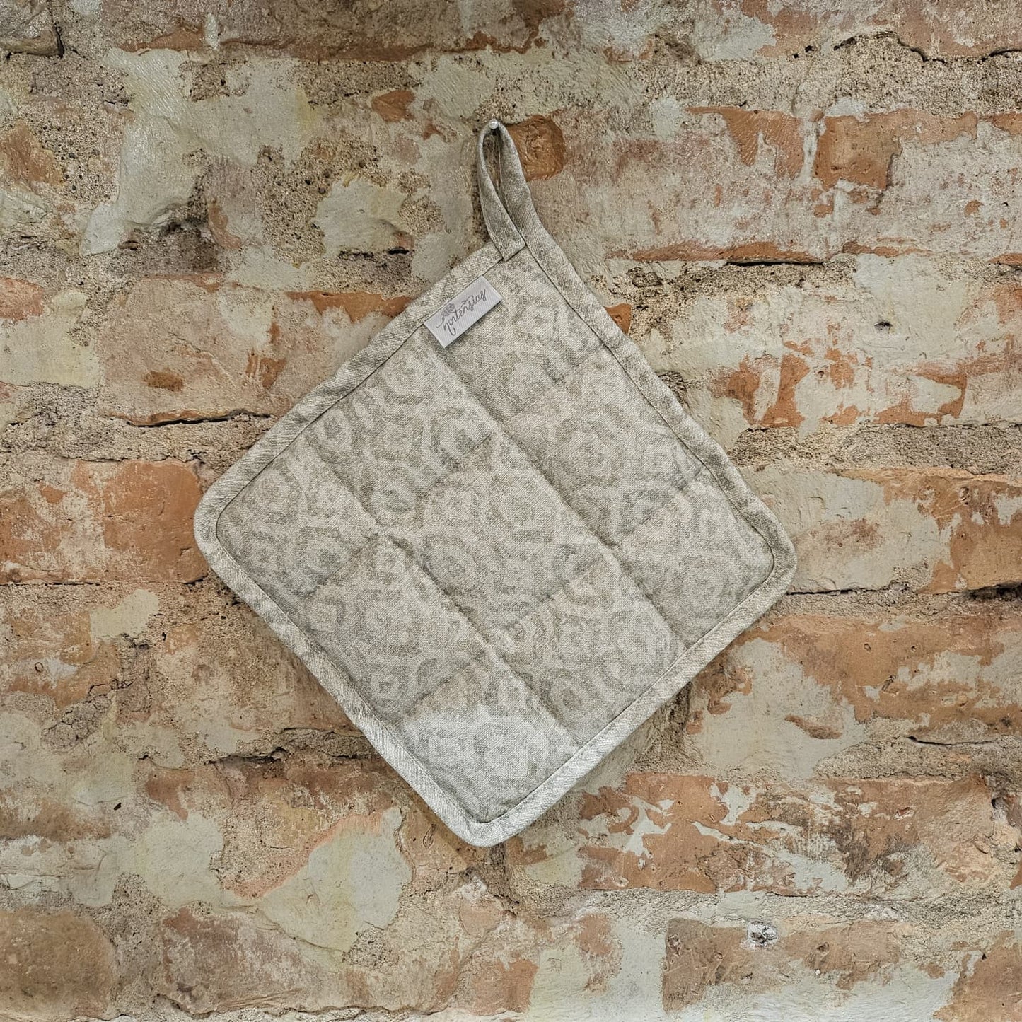 Handcrafted Pot Holder with Pocket | Helga