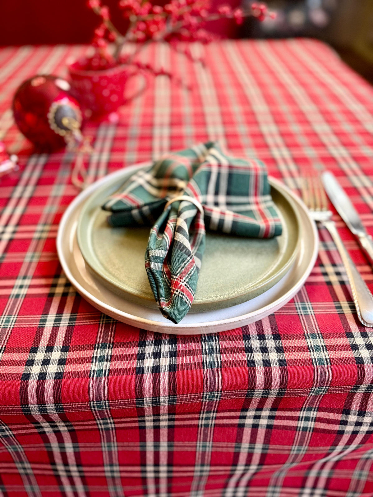 Christmas Tartan Plaid Tablecloth – Trendy Red