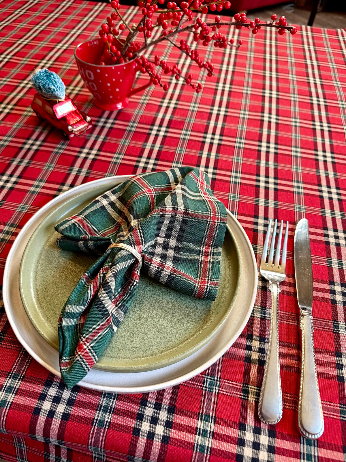 Christmas Tartan Plaid Tablecloth – Trendy Red