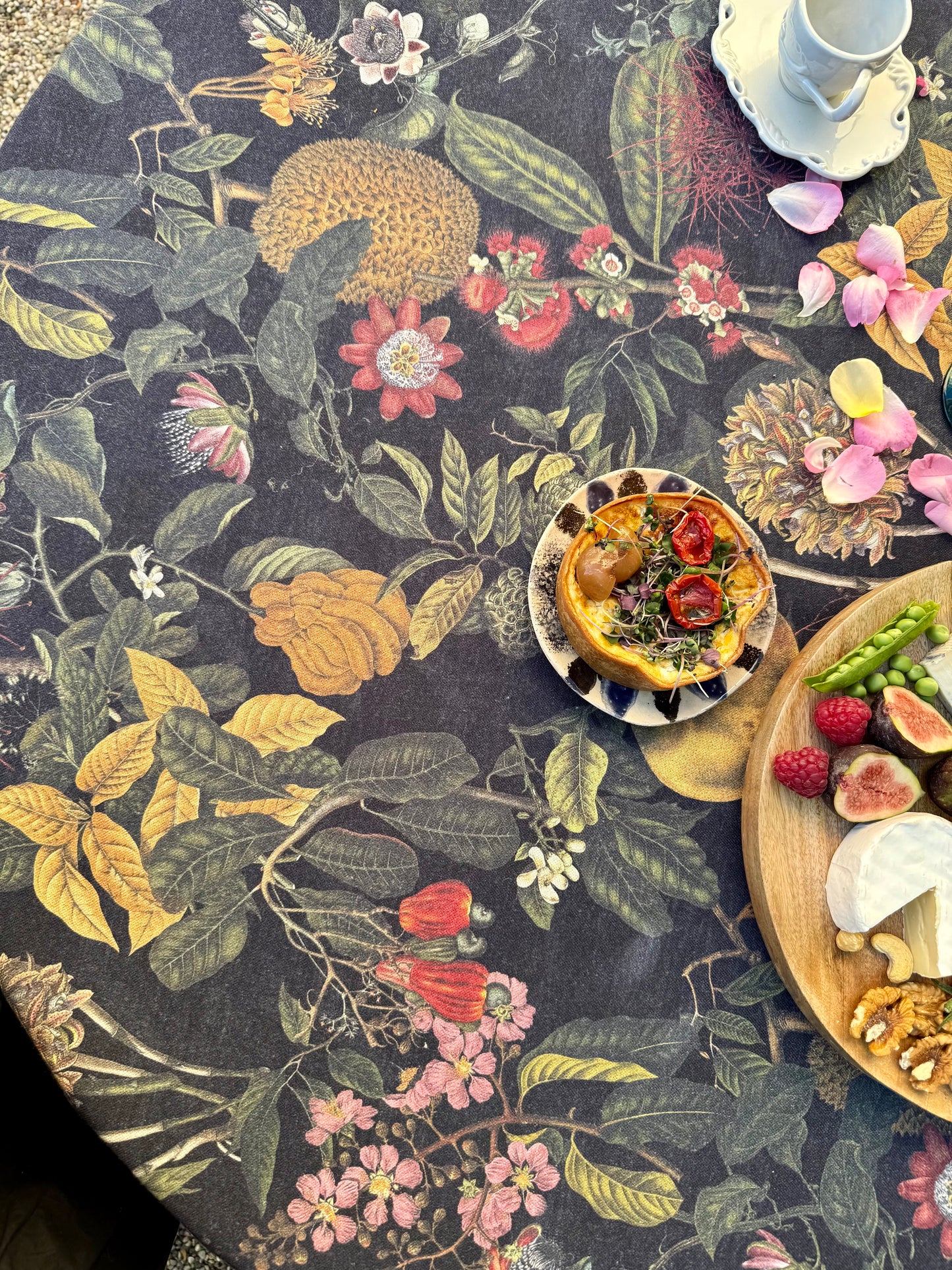 Round Tablecloth, linen-cotton mix, printed | Exotic Night
