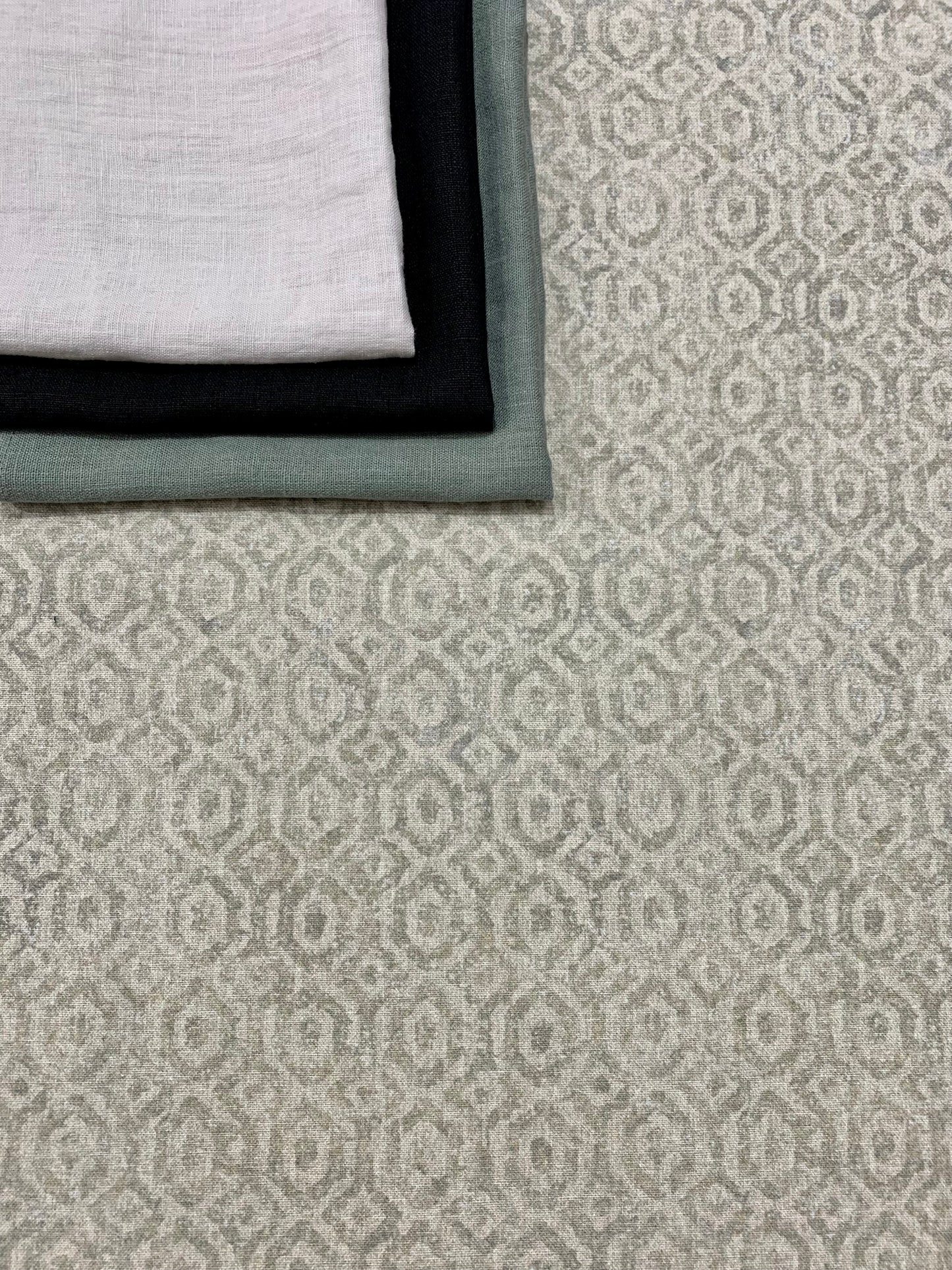 Round Tablecloth, 100% Organic Cotton, Printed | Helga